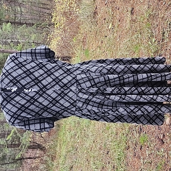 Torrid Black & Gray Plaid Midi Dress Size 2 (18/20) Pockets Elastic Waist - Picture 7 of 13